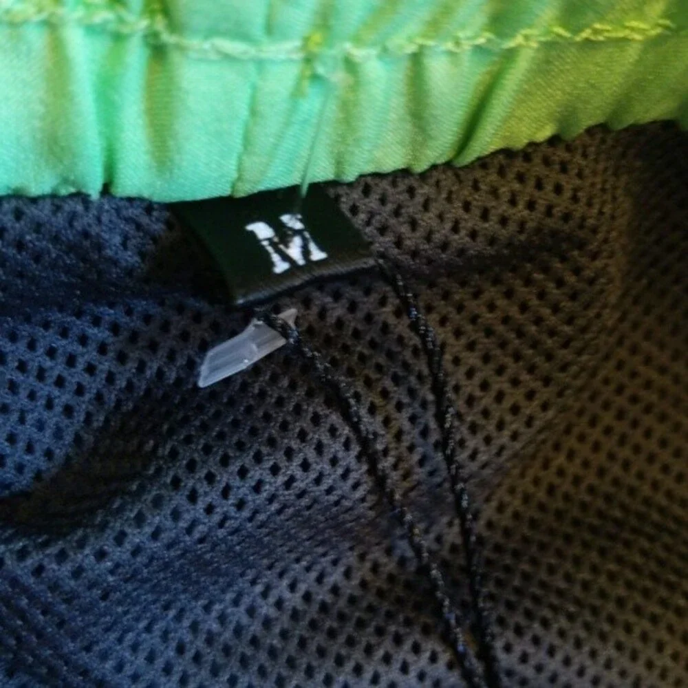 Strong Lift Wear athletic shorts, NWT,  elastic waistband, black & green M